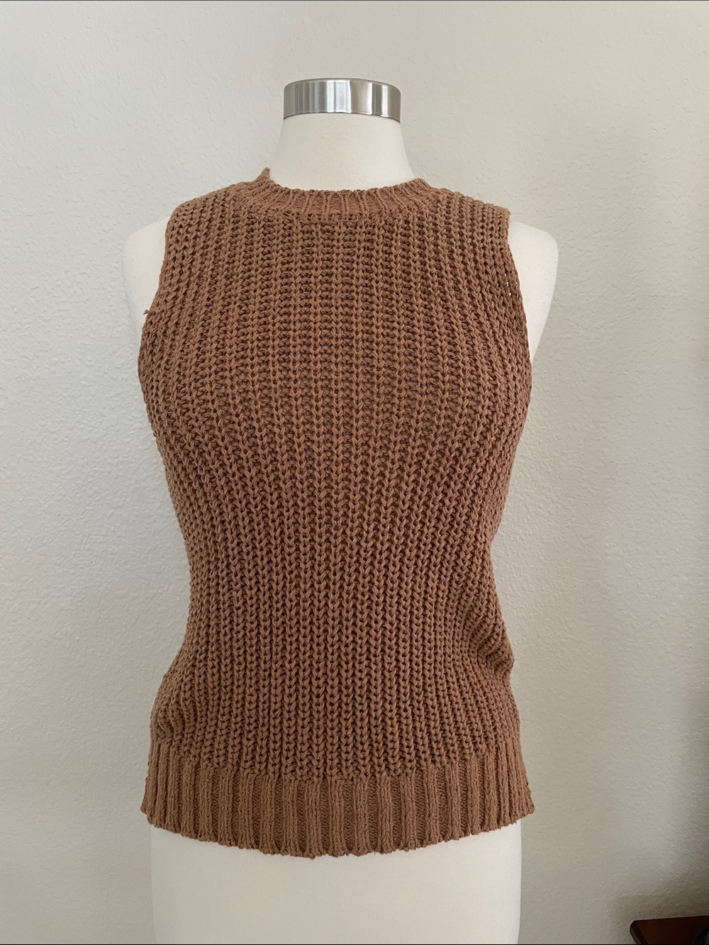 Abercrombie & Fitch Chunky Open-Knit Sweater in Camel
